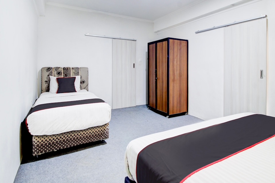 Hotel O Jalan Jenderal Sudirman Near Imam Bonjol Square Formerly Nelvi Guest House, Padang, Padang