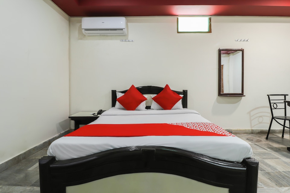 OYO Hotel Shiv Ganga, Kanpur Railway Station, Kanpur