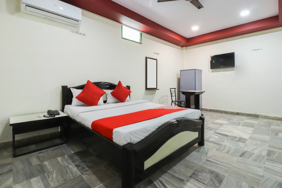 OYO Hotel Shiv Ganga, Kanpur Railway Station, Kanpur