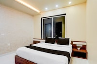 Super Collection O Shantivan Bus Terminal Formerly Hotel Suhagan Heights