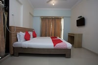 OYO Tuliip - Powai Near R City Mall