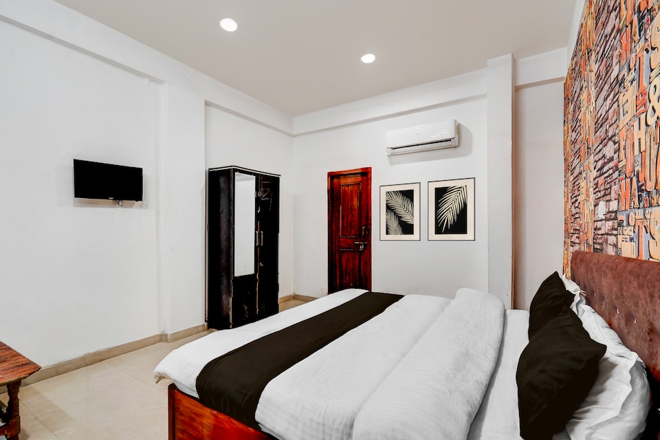 Hotel O Aura Mall Bhopal Formerly Golden Star, MP Nagar Bhopal, Bhopal