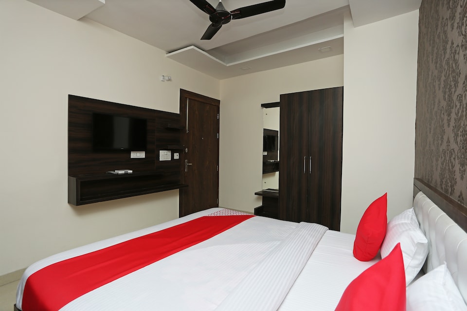 OYO 28718 Hotel Vyom Vilas, Ambala City, Ambala