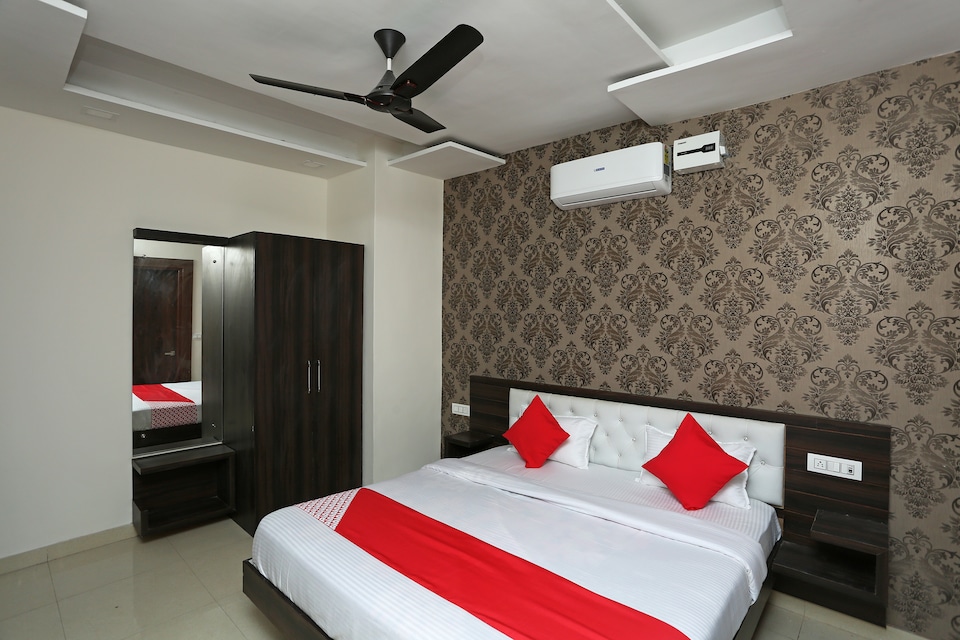 OYO 28718 Hotel Vyom Vilas, Ambala City, Ambala