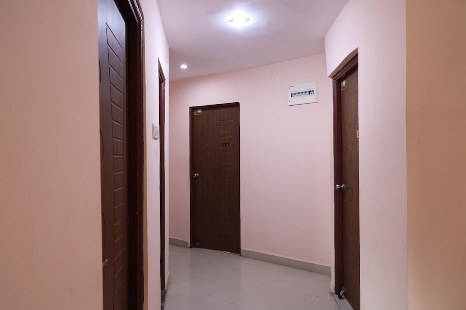 Collection O Nagpur International Airport, Pratap Nagar Nagpur, नागपुर