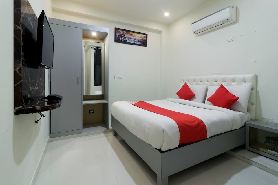 OYO The Prince Hotel, Mansarovar, जयपुर