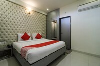 OYO The Prince Hotel