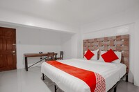 Super OYO 134 The Bedstation