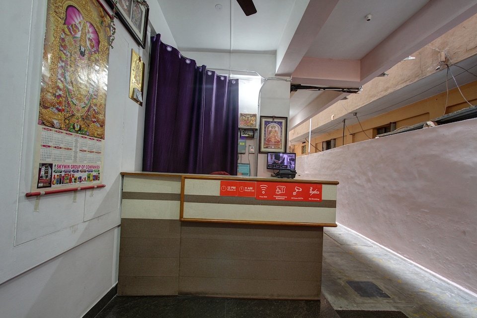 OYO 28738 Abhirami Hotels, Gandhipuram Coimbatore-II, Coimbatore