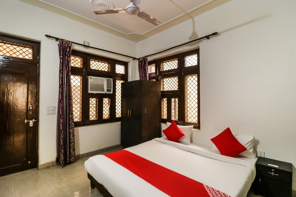 OYO 28749 Hotel Atharv, Ghaziabad City, Ghaziabad