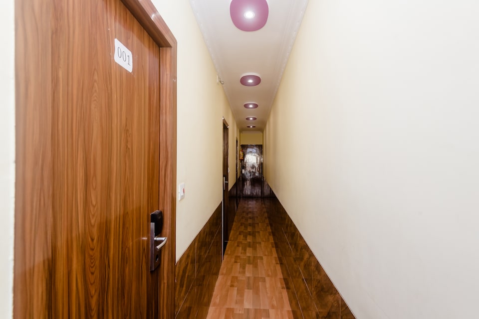 Hotel O Aadya International, Mumbai International Airport, Mumbai