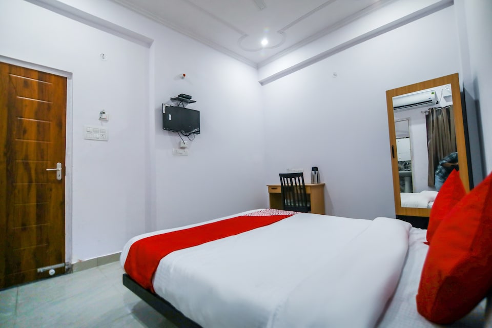 OYO Flagship 28752 Manjula Inn, Indira Nagar Lucknow, Lucknow