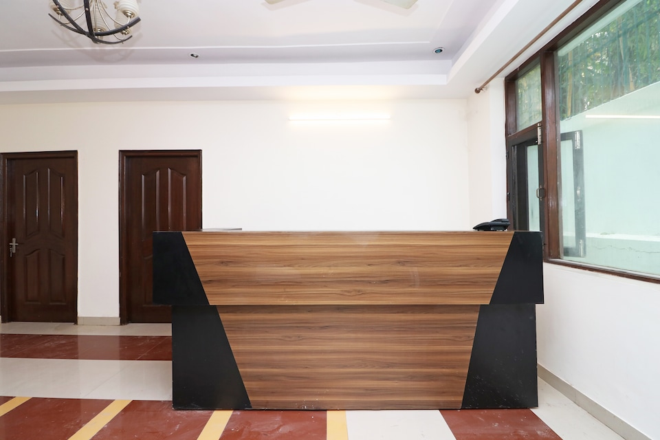 OYO Flagship 28755 Hotel NEW WINSOME VILLA, Rajpur Road Dehradun, Dehradun