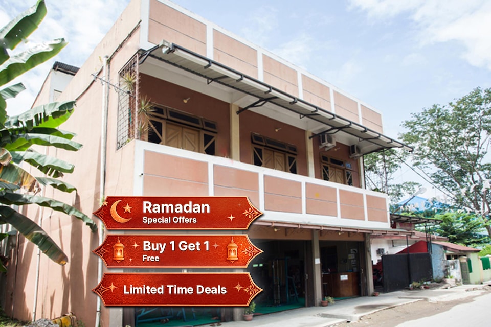 Hotel O near Universitas Medan Area formerly Rumah Idaman Bunda, Medan Sunggal, Medan