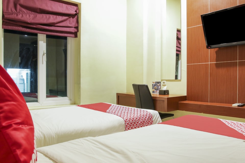 Capital O 454 Raising Hotel, Karuwisi, Makassar
