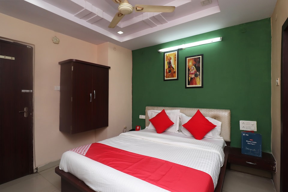 OYO 28769 The Landmark Hotel, Bhilai, Bhilai