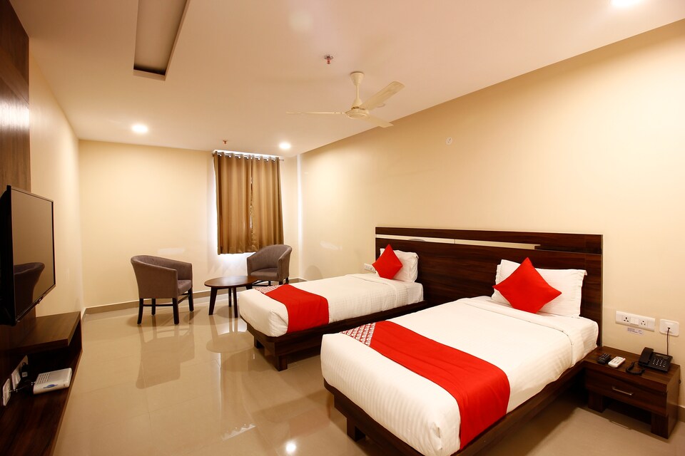 OYO 28777 Hotel Samanya Palace, Kamareddy, Kamareddy