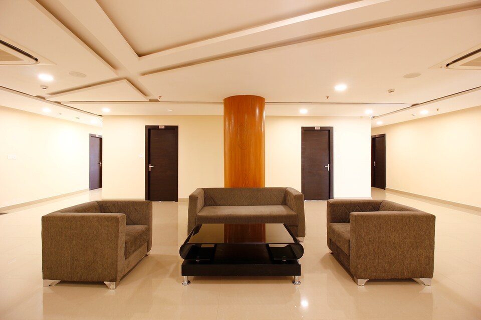OYO 28777 Hotel Samanya Palace, Kamareddy, Kamareddy