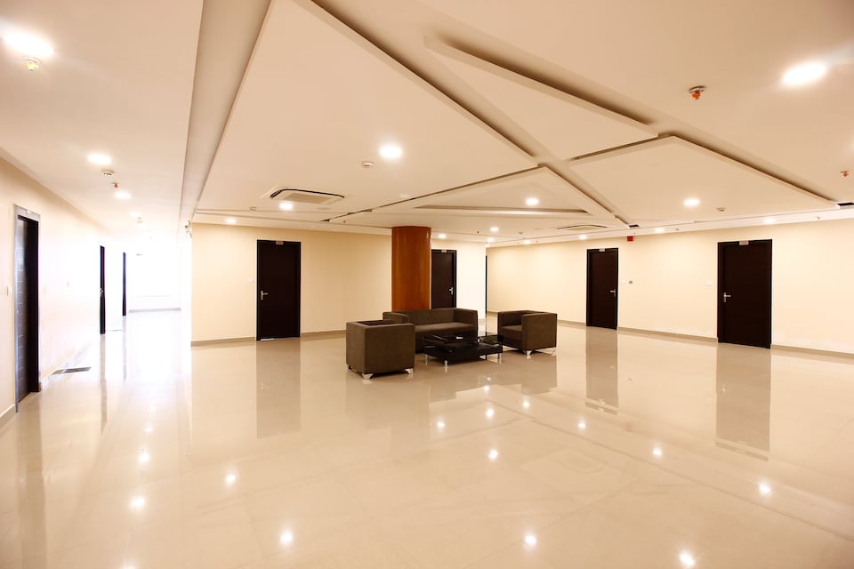 OYO 28777 Hotel Samanya Palace, Kamareddy, Kamareddy