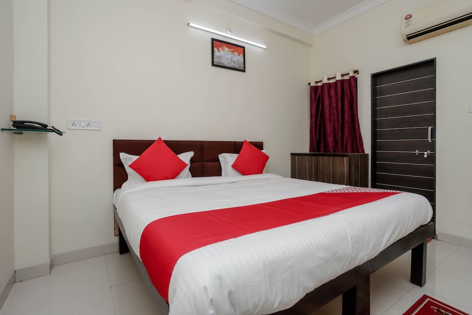 OYO 28790 Hotel Metro, Indore Bypass Road, Indore