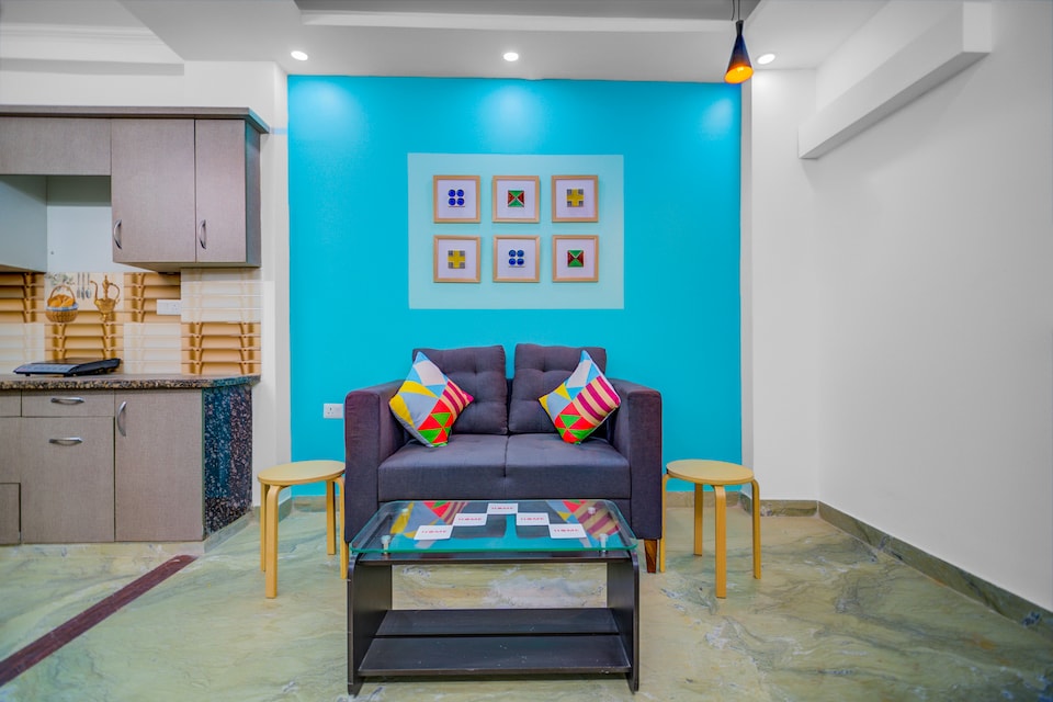 OYO 28828 Elegant Designer Stay, Airport Delhi, Delhi Transit