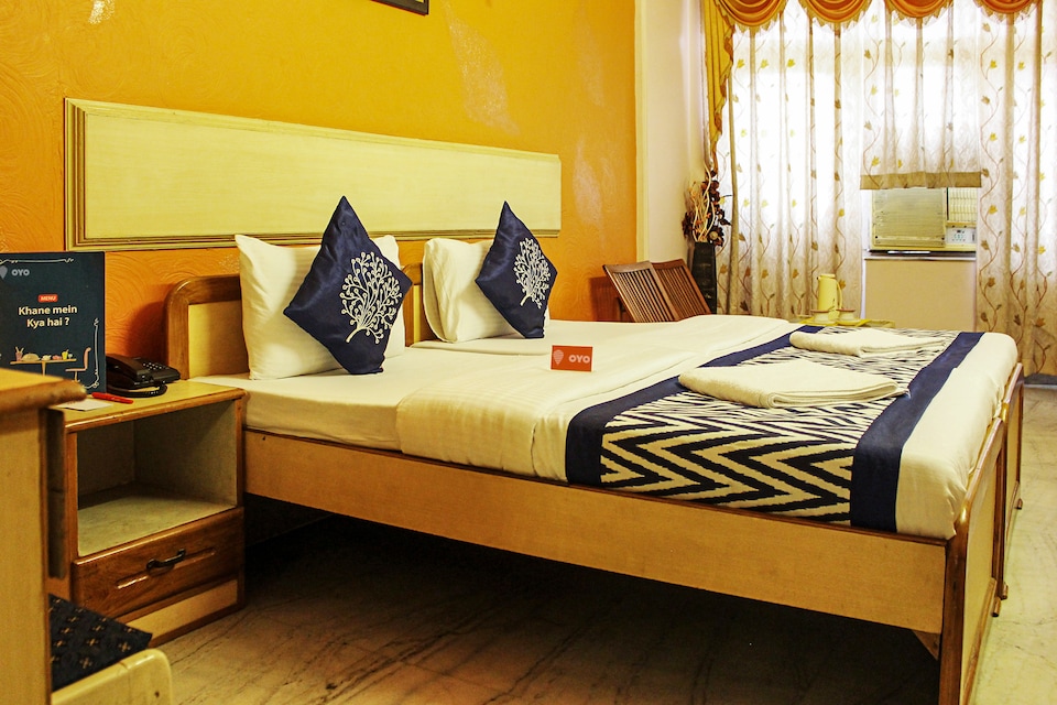 OYO Flagship 11292 Hotel Royale Paradise, Noida Stadium, Noida