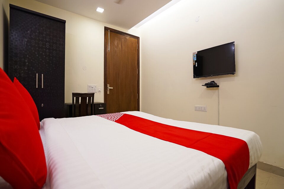 Hotel Black Rose By Olive Saffron, Rohini Delhi, Delhi