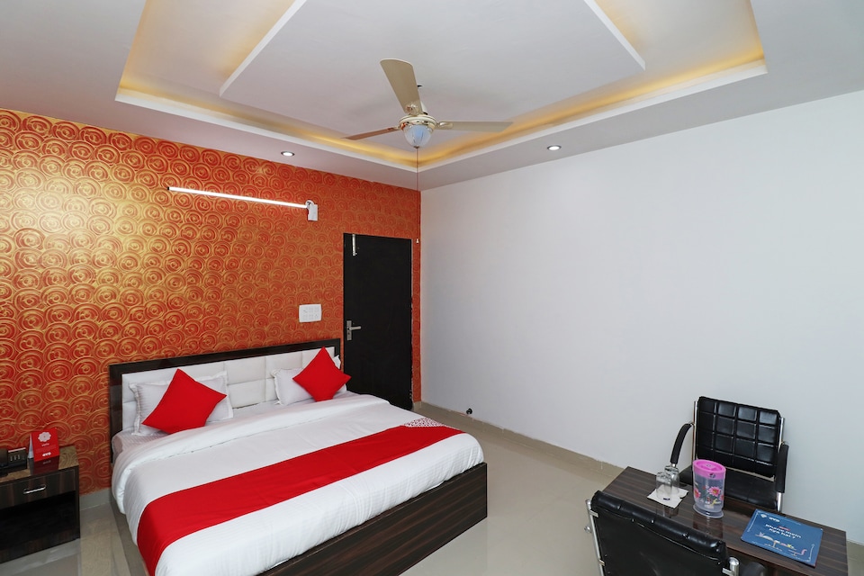 OYO 28849 Hotel Sunshine, Faridabad, Faridabad