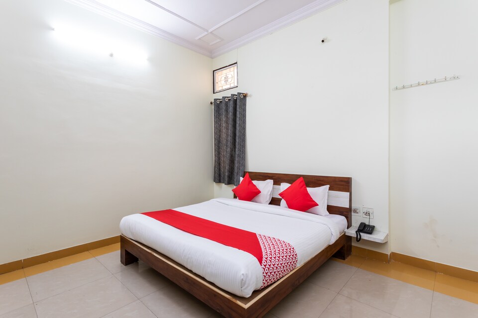 OYO 28865 Shubh Shree Guest House, Hoshangabad Road, Bhopal