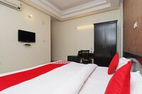 OYO Mannat Residency Near Appu Ghar