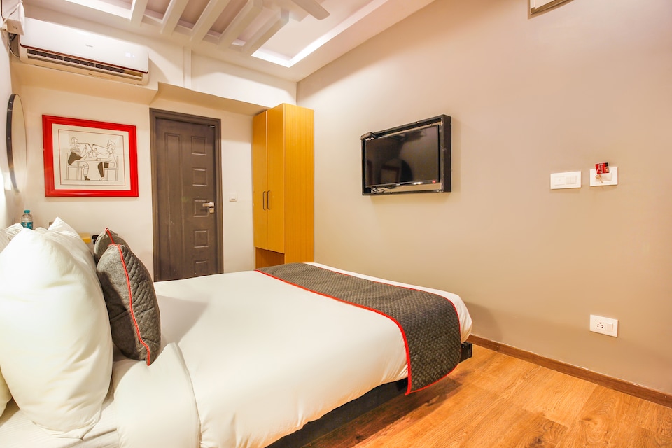 OYO Townhouse 269 Sunrise Apartment Begumpet, Ameerpet, Hyderabad