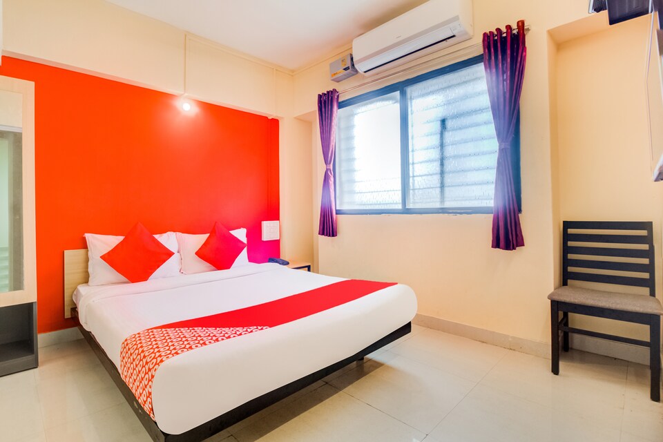 live on PUN1352, Pune Camp, Pune