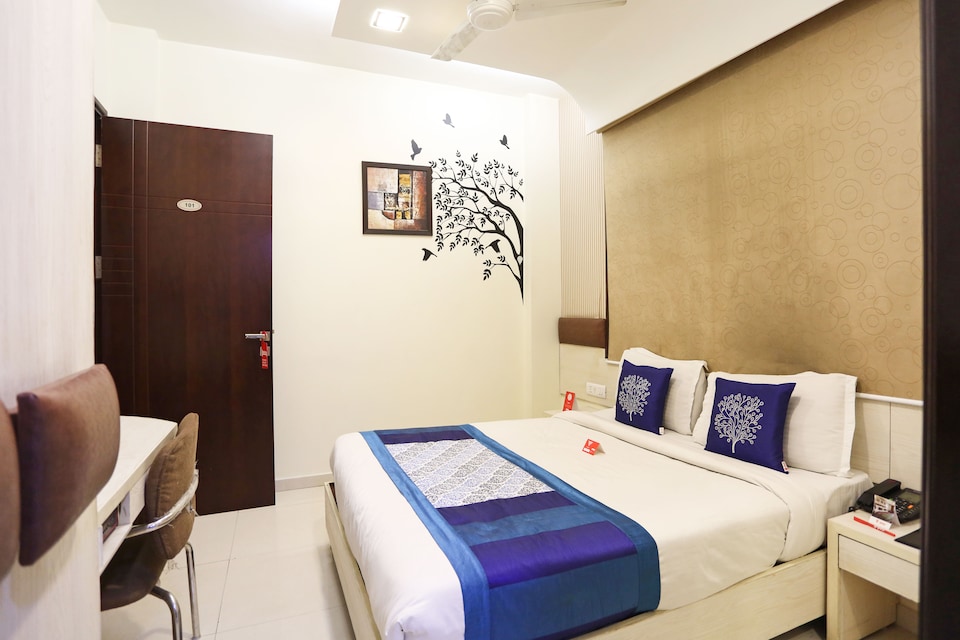 OYO Rooms 041 MG Road, Cyber City, Gurgaon