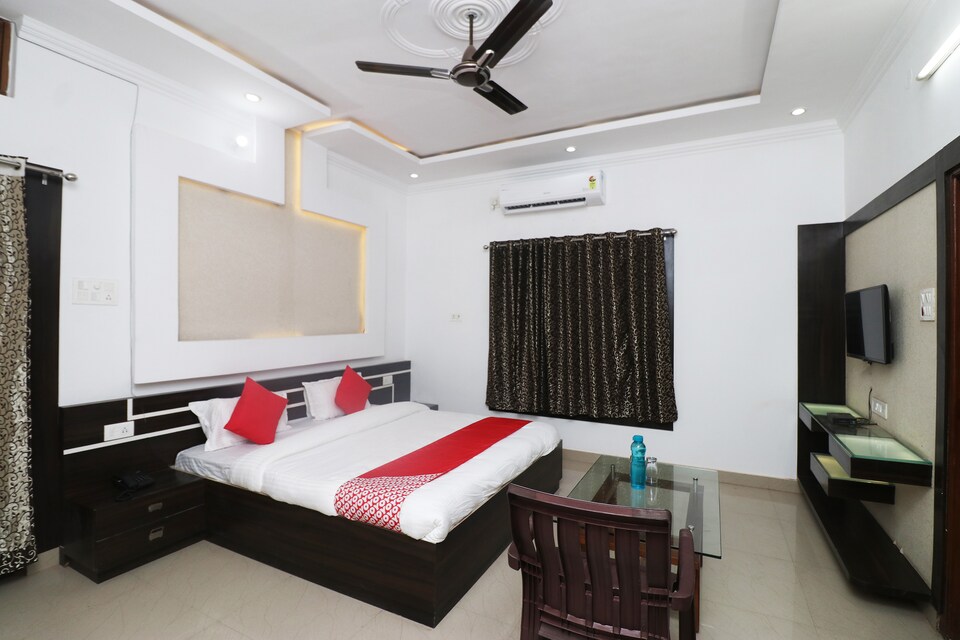 OYO 29071 The Pulick Garden, Cantt, Varanasi