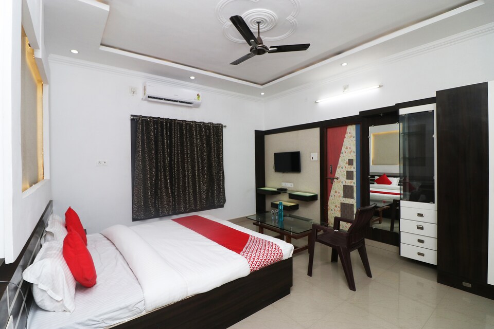 OYO 29071 The Pulick Garden, Cantt, Varanasi