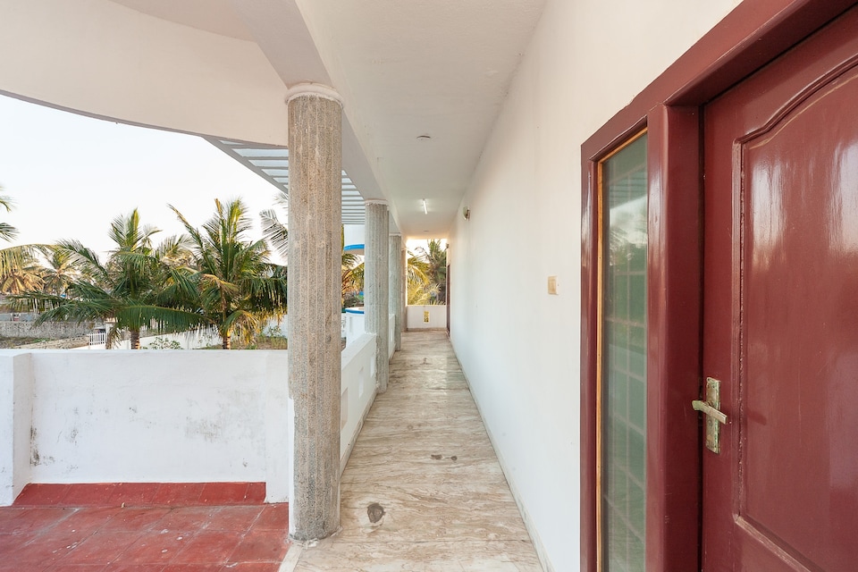 OYO Global Bay Villas And Resort, Neelankarai, Chennai
