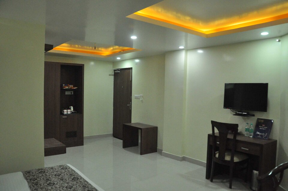 OYO 8781 Hotel Aal-cajars Inn, Kankarbagh Patna, Patna