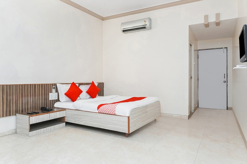 OYO 29114 Suraj Residency, Shirdi, Shirdi
