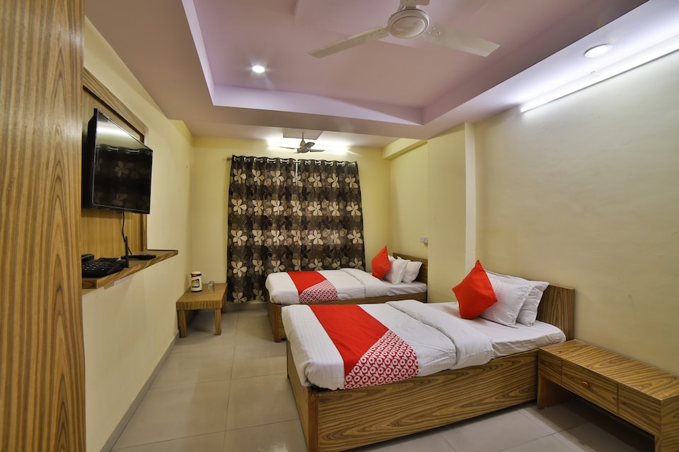 OYO 29126 Bhagyoday Hotel, Railway Station Ankleshwar, Ankleshwar