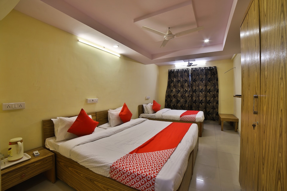 OYO 29126 Bhagyoday Hotel, Railway Station Ankleshwar, Ankleshwar