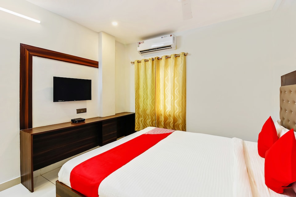 OYO 29131 Hotel Mn Grand, Shamshabad, Hyderabad
