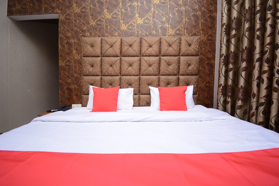 OYO 29139 Hotel Kingsley, Kalka, Kalka