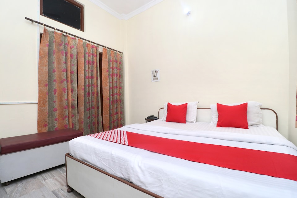 Prop Live in New code - ASR524, Mall Road Amritsar, Amritsar