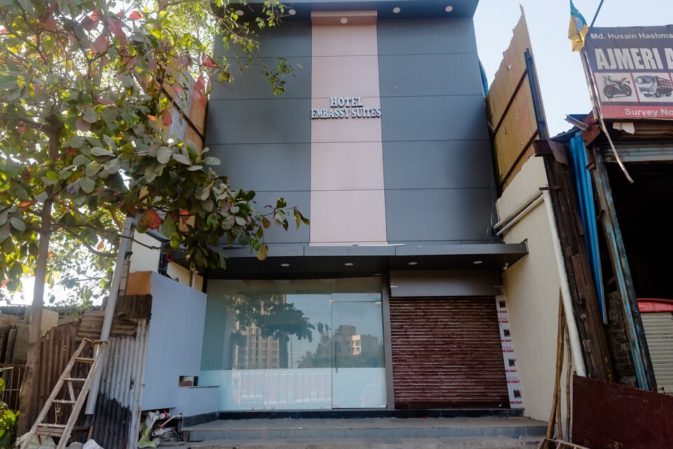 Capital O 29143 Embassy Suites, Mumbai Sion-Kurla-Ghatkopar, Mumbai