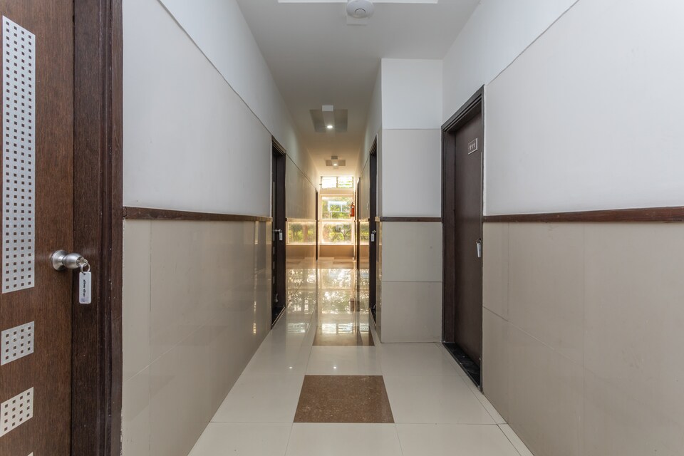 OYO 29165  Abhinav Hotel, Dewas City, Dewas