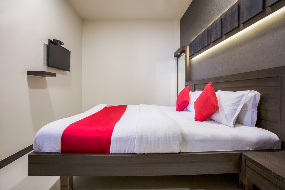 OYO 29169 Hotel Ambar, Mumbai - Kalyan - Ambernath, Mumbai