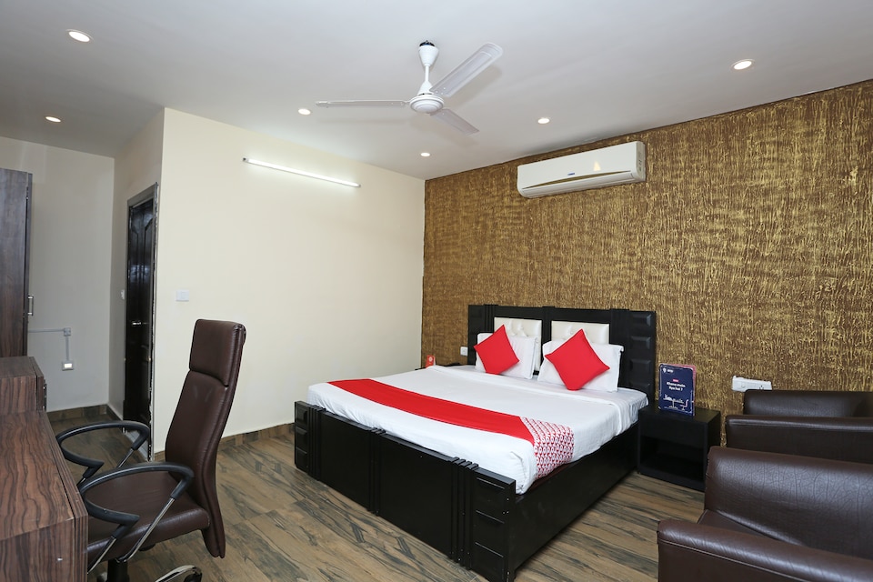 OYO The Grand, Jammu, Jammu, Jammu