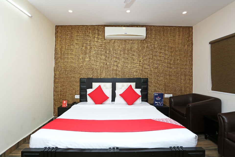 OYO The Grand, Jammu, Jammu, Jammu