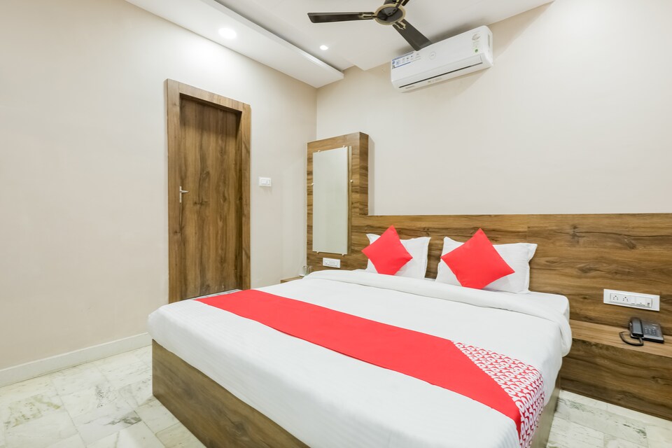 OYO 29178 Grand Stay, Hamidia Road Bhopal, Bhopal