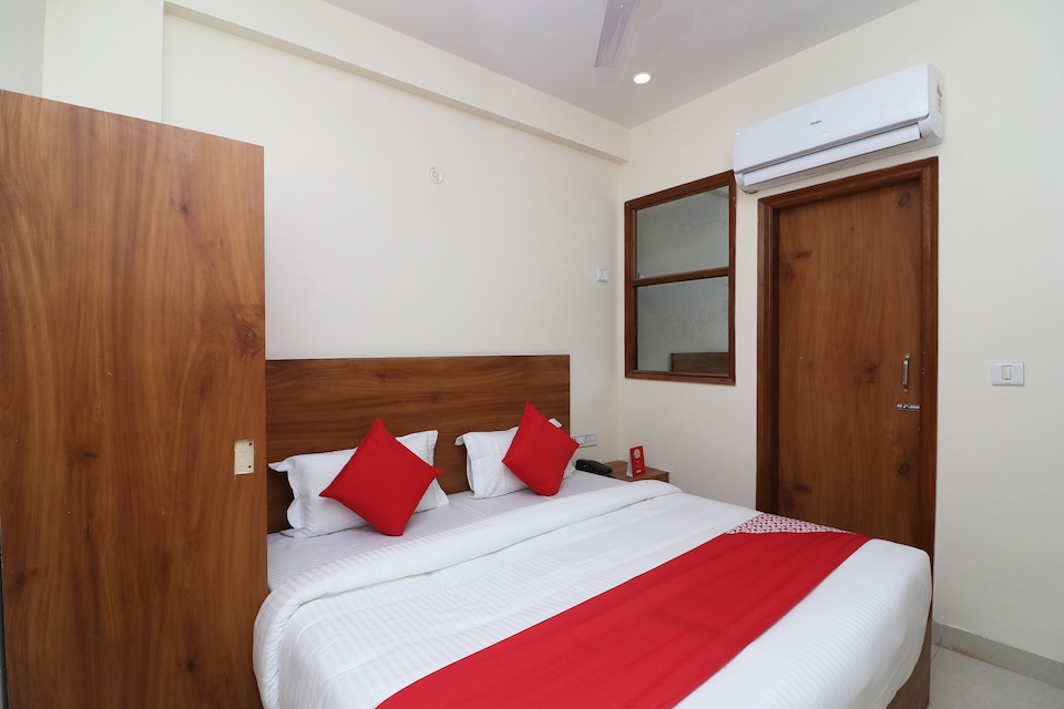 OYO 29181 Delight Deluxe, Dwarka Delhi, Delhi